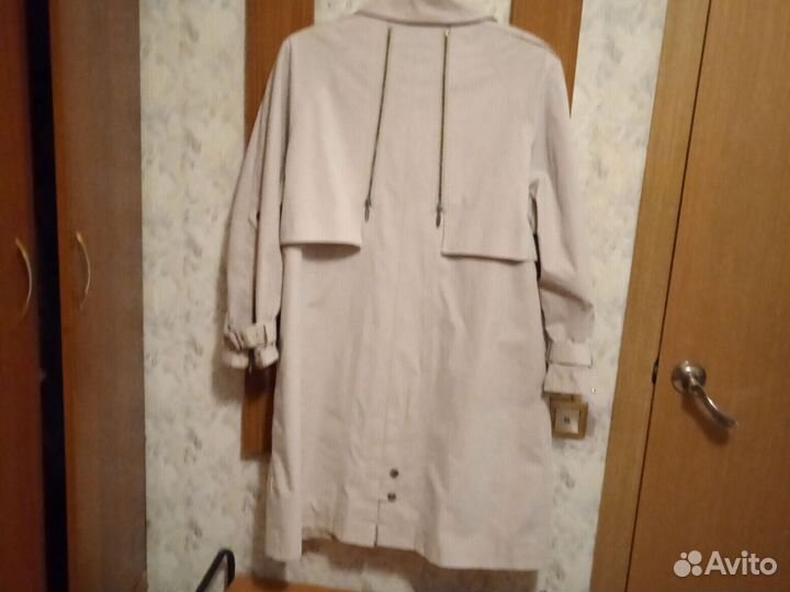 Плащ женский