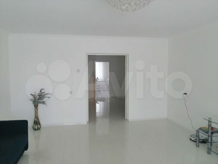 3-к. квартира, 128,4 м², 3/12 эт.