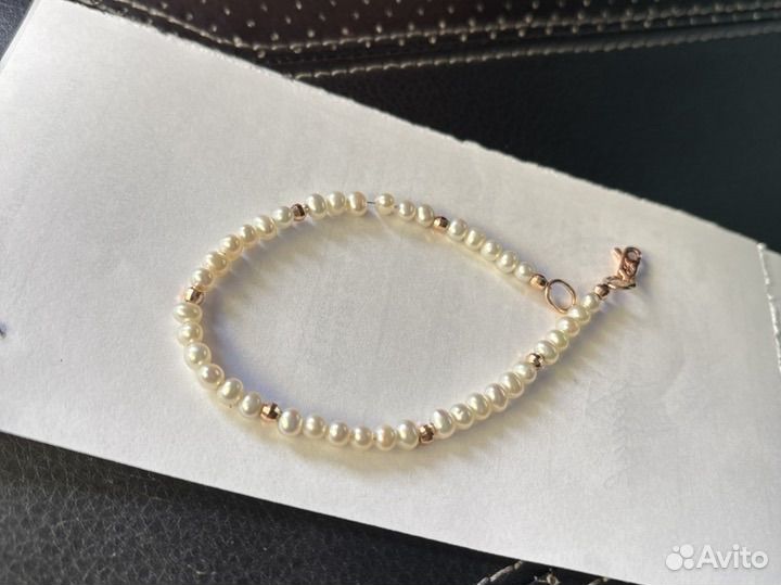 Золотой браслет с жемчугом