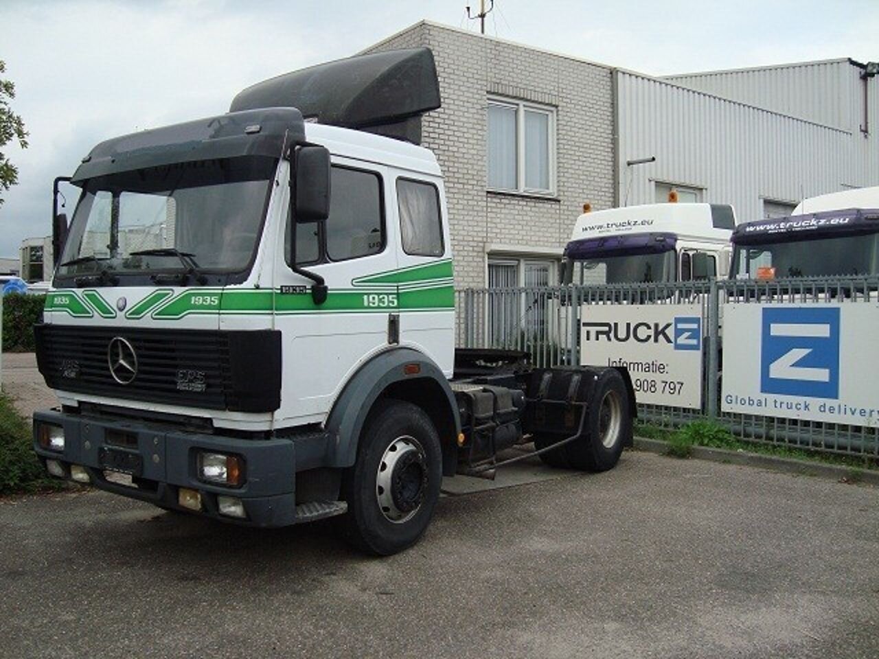Mercedes-Benz SK