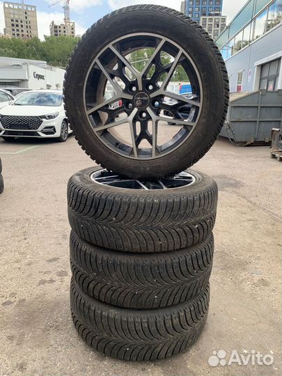 Goodyear UltraGrip Ice 225/55 R17 110T на дисках