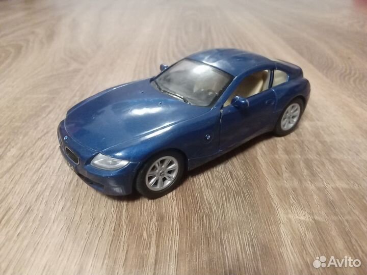 Модель BMW Z4 Coupe