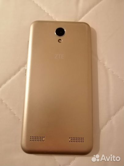 ZTE Blade A520, 2/16 ГБ