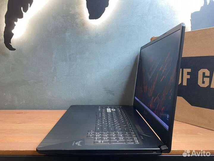 Asus TUF 17,3