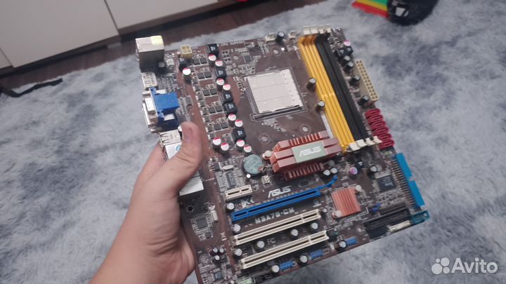 Материнская плата с процессором