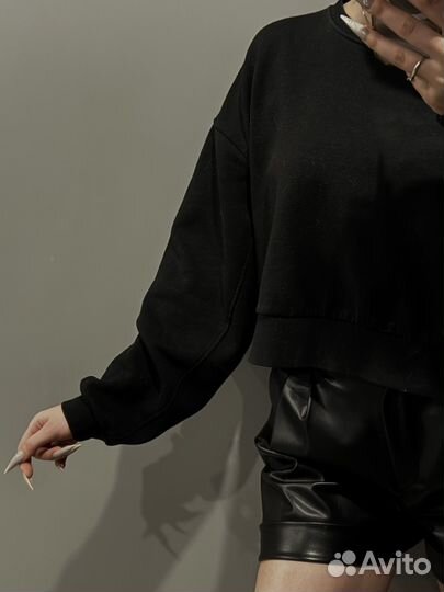 Кожаные шорты