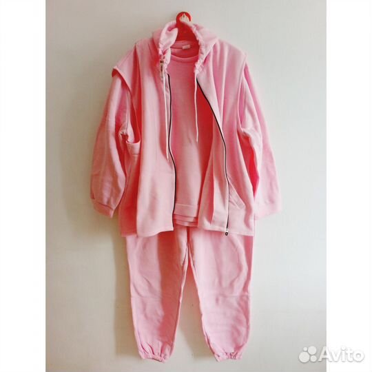 Новый спортивный костюм женский 66-70 размер