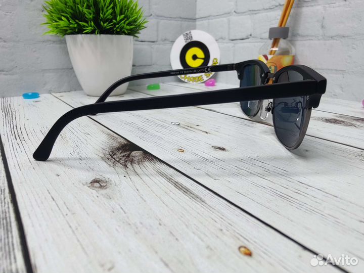 Солнцезащитные очки clubmaster