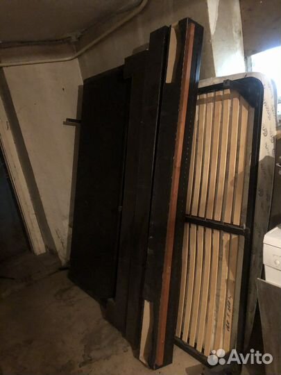 Кровать двухспальная с матрасом