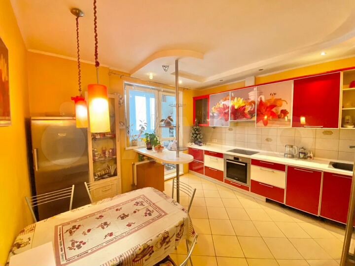 3-к. квартира, 92,5 м², 12/17 эт.