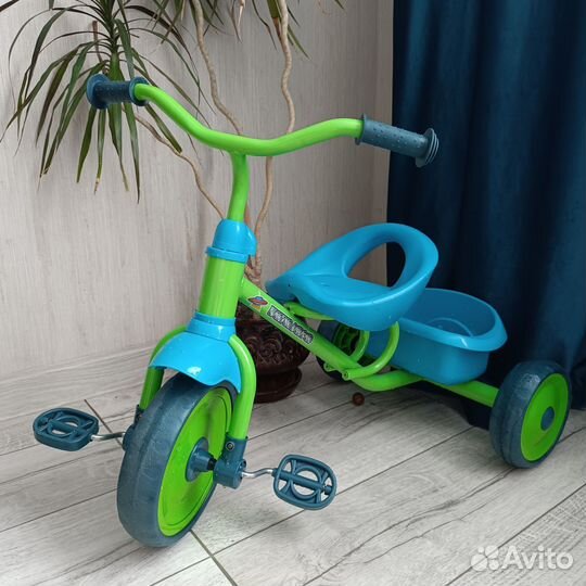 Трехколесный велосипед