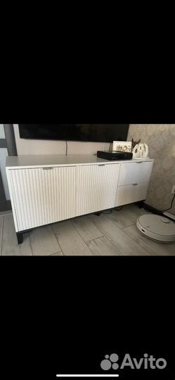 Тумба под тв белая стильная