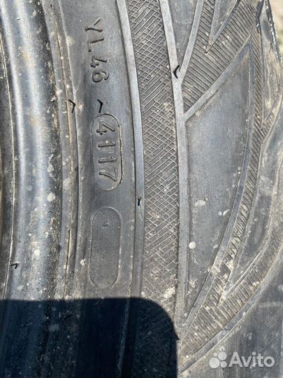 Nokian Tyres WR SUV 3 275/50 R20