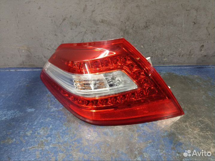 Фонарь левый Nissan Teana J32