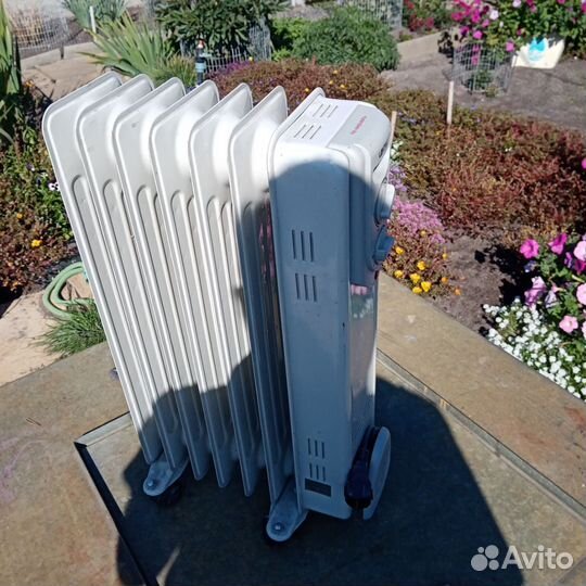 Масляный обогреватель новый