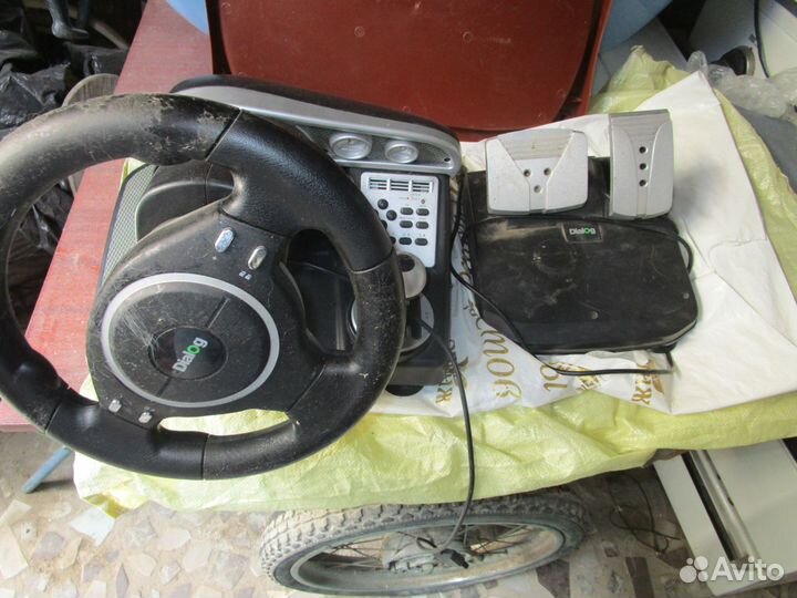 Руль и педали к игровой приставке