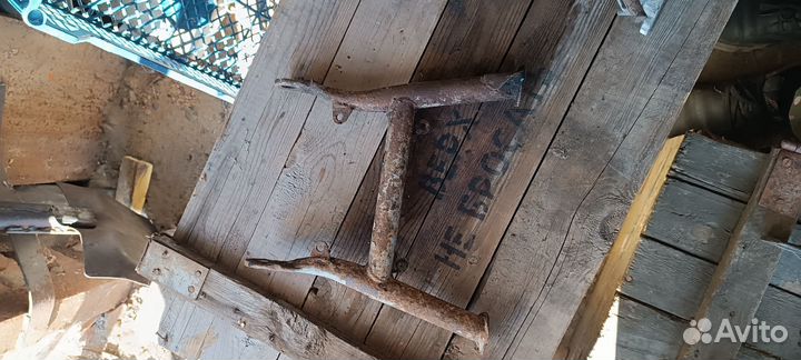 Центральная подножка иж