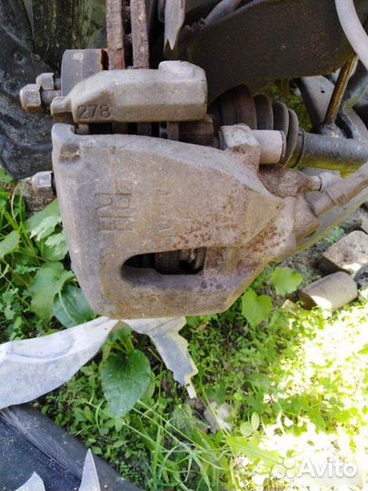 Суппорт передний Volvo S40 2 1.6 B4164S3