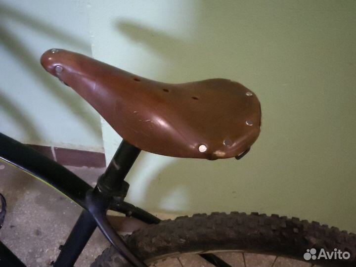 Велосипед кросс кантри Specialized Rockhopper 29