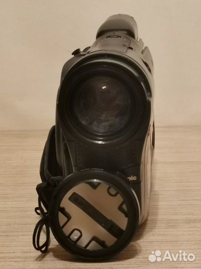 Видеокамера Panasonic RX 10