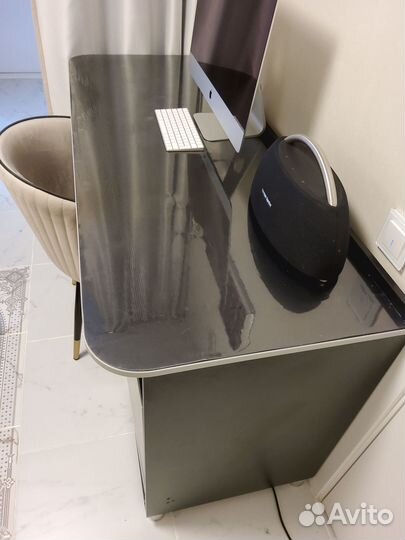 Письменный стол