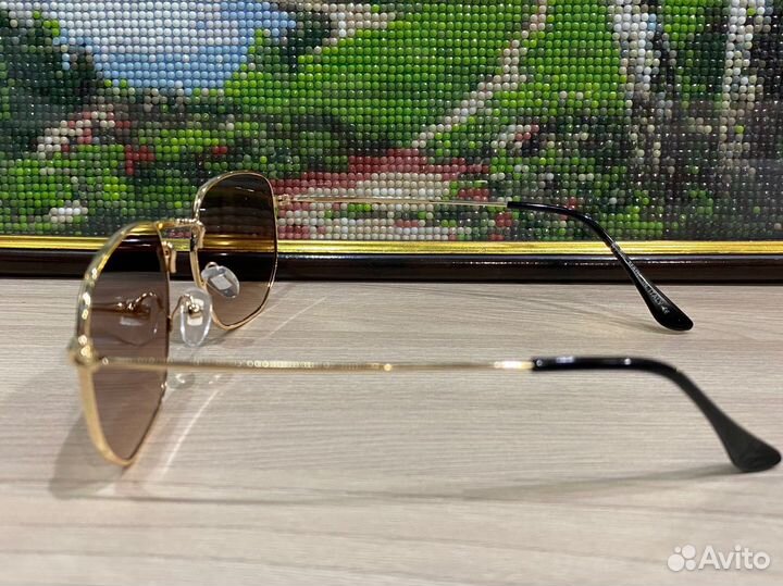 Солнцезащитные очки ray ban униисекс