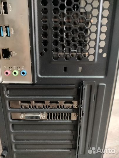 Компьютер системный блок