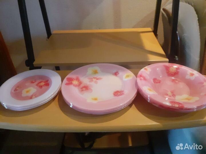 Набор тарелок