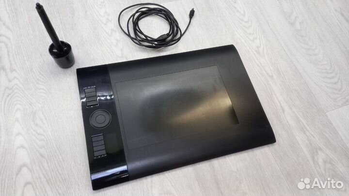 Графический планшет Wacom Intuos 4 PTK-640