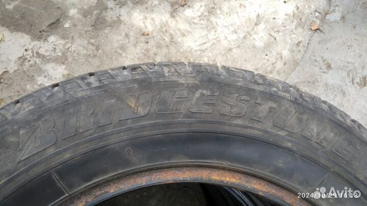 Bridgestone Blizzak Revo1 215/60 R16 95Q