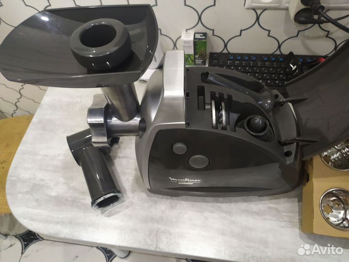 Мясорубка 10в1 Мoulinex hv8