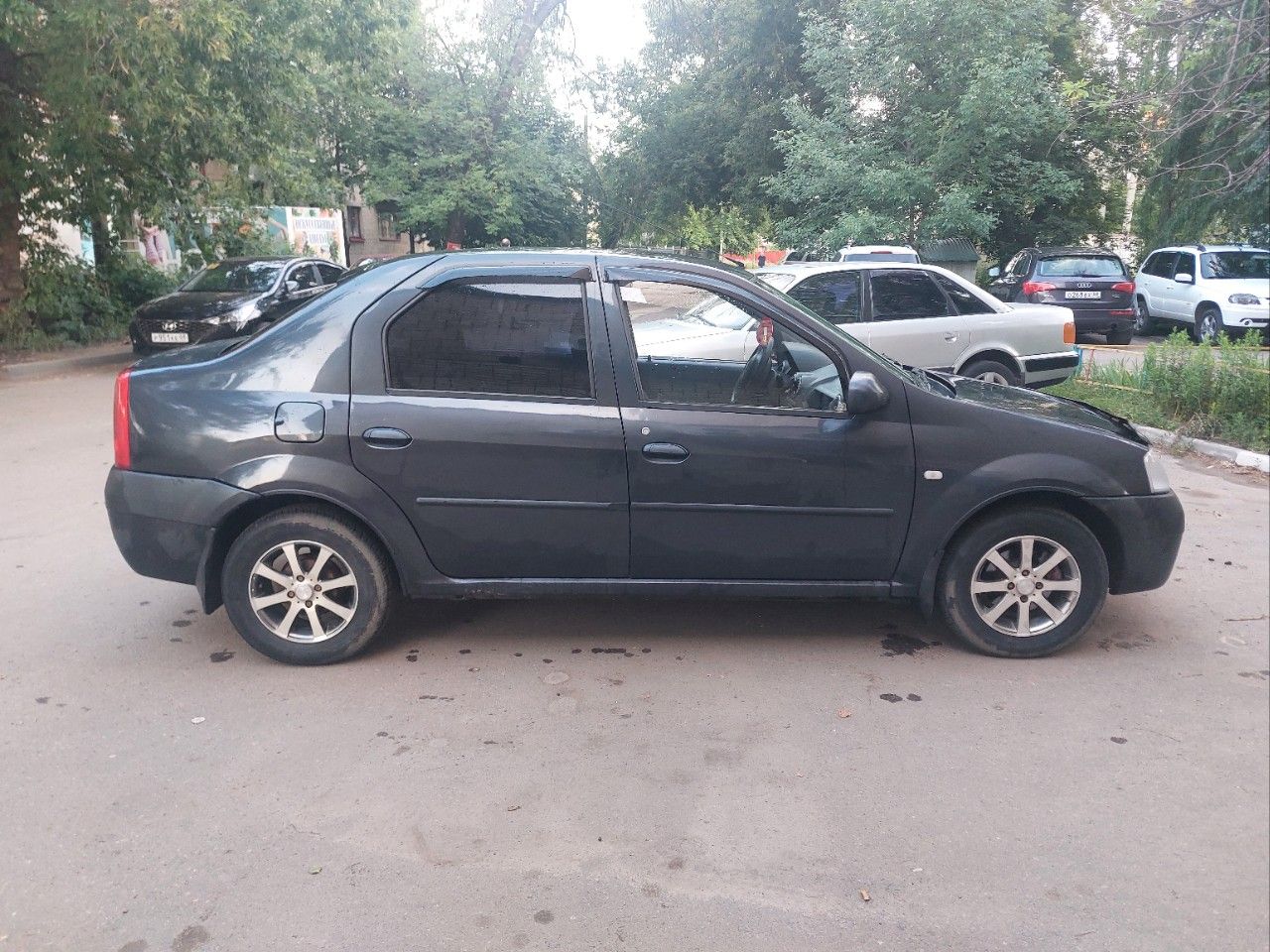 Renault Logan: фото владельца