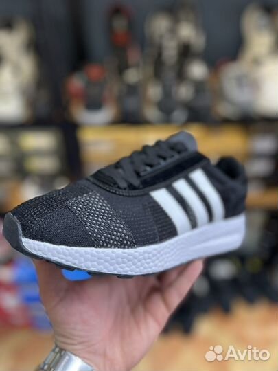 Кроссовки мудские adidas retropy