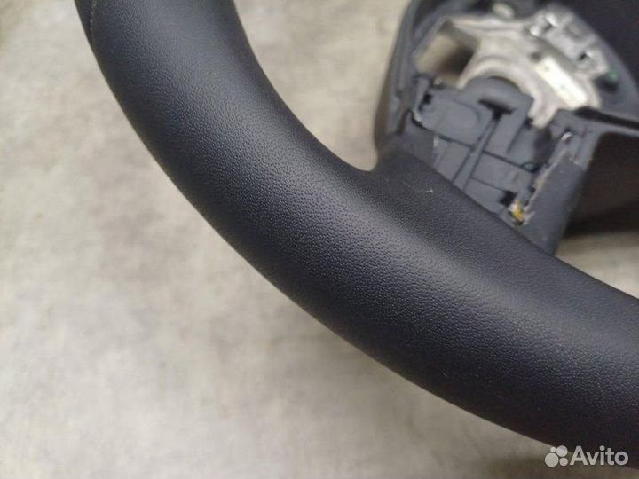 Рулевое колесо Volkswagen Golf