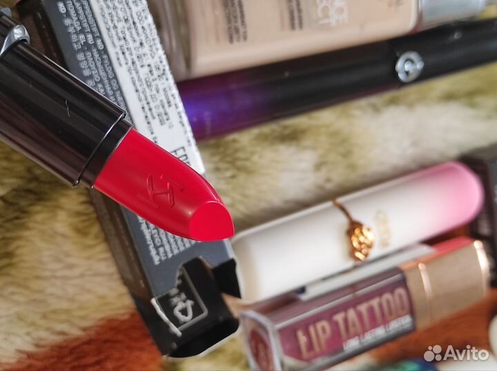 Набор косметики пакетом