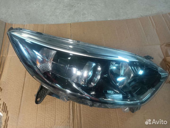 Фара renault kaptur