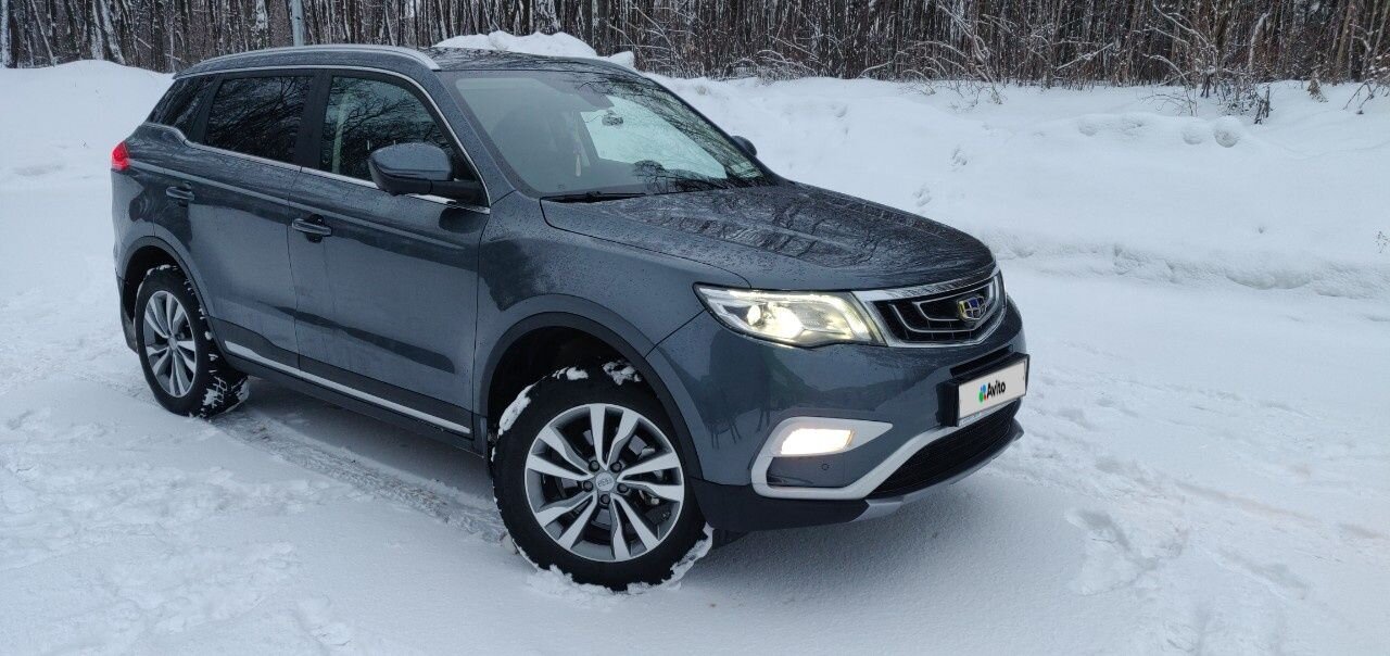 Geely Atlas: фото владельца