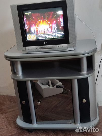 Телевизор с подскавкой