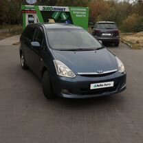 Toyota Wish 1.8 AT, 2005, 270 000 км, с пробегом, цена 730 000 руб.