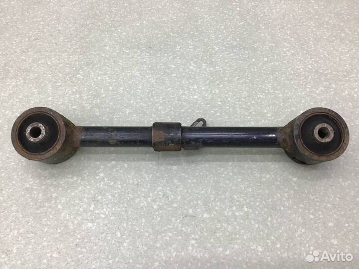 Тяга задняя продольная правая Lexus LX570 (URJ201) 2007-2015 4871060121