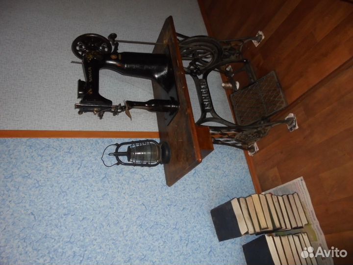 Савдеповская швейная машинка