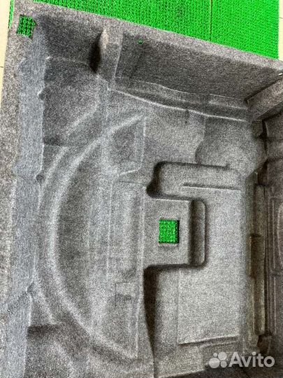 Обшивка багажника Mercedes-Benz M-class