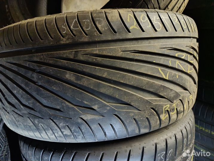 Vredestein ArcTrac 295/30 R22
