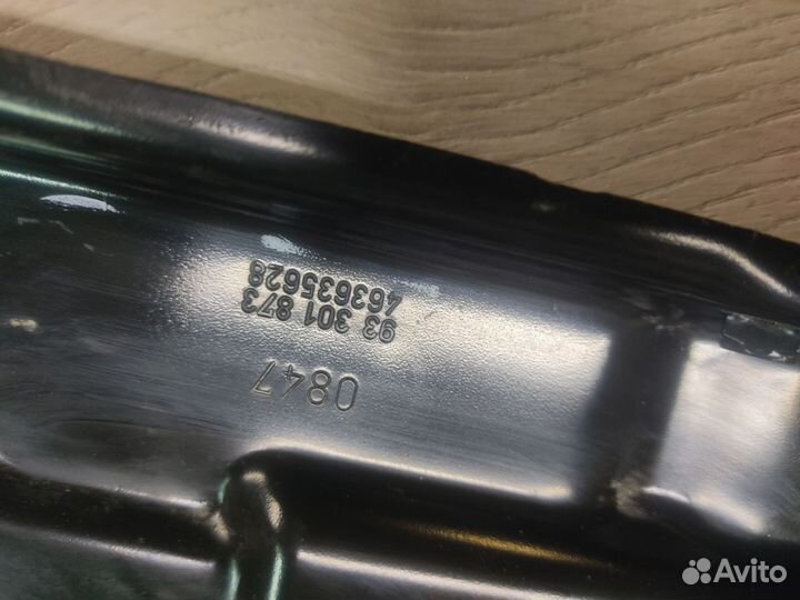 Панель передняя Opel Meriva