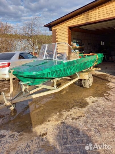 Моторная лодка обь 3