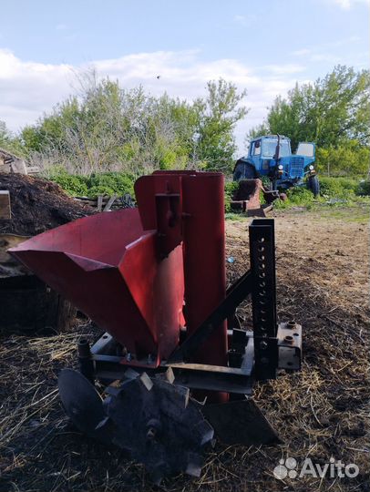 Картофелесажалка для мотоблока