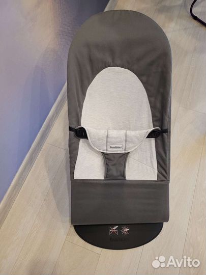 Детский кресло-шезлонг BabyBjorn