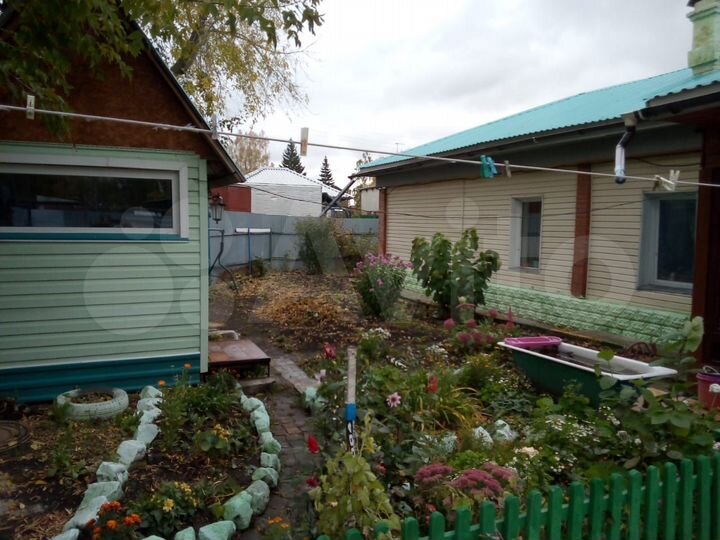 Дом 56 м² на участке 4 сот.