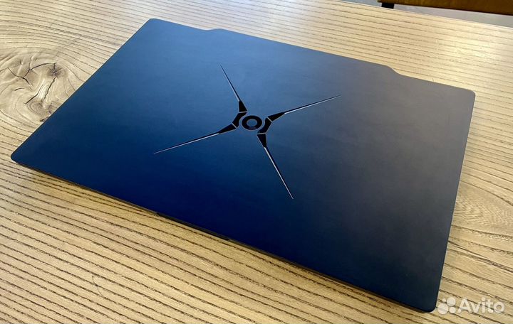Honor Hunter v700 /i7-10750H/RTX2060