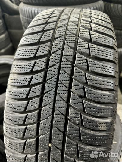 Bridgestone Blizzak LM-32 225/50 R17